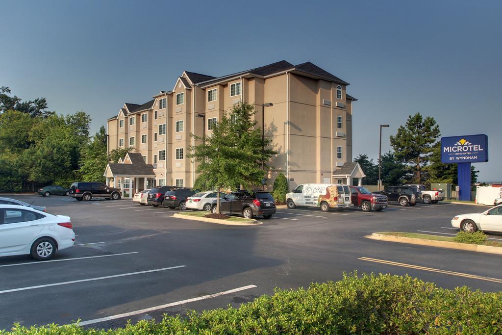Microtel Inn & Suites By Wyndham Tuscaloosa Exterior photo