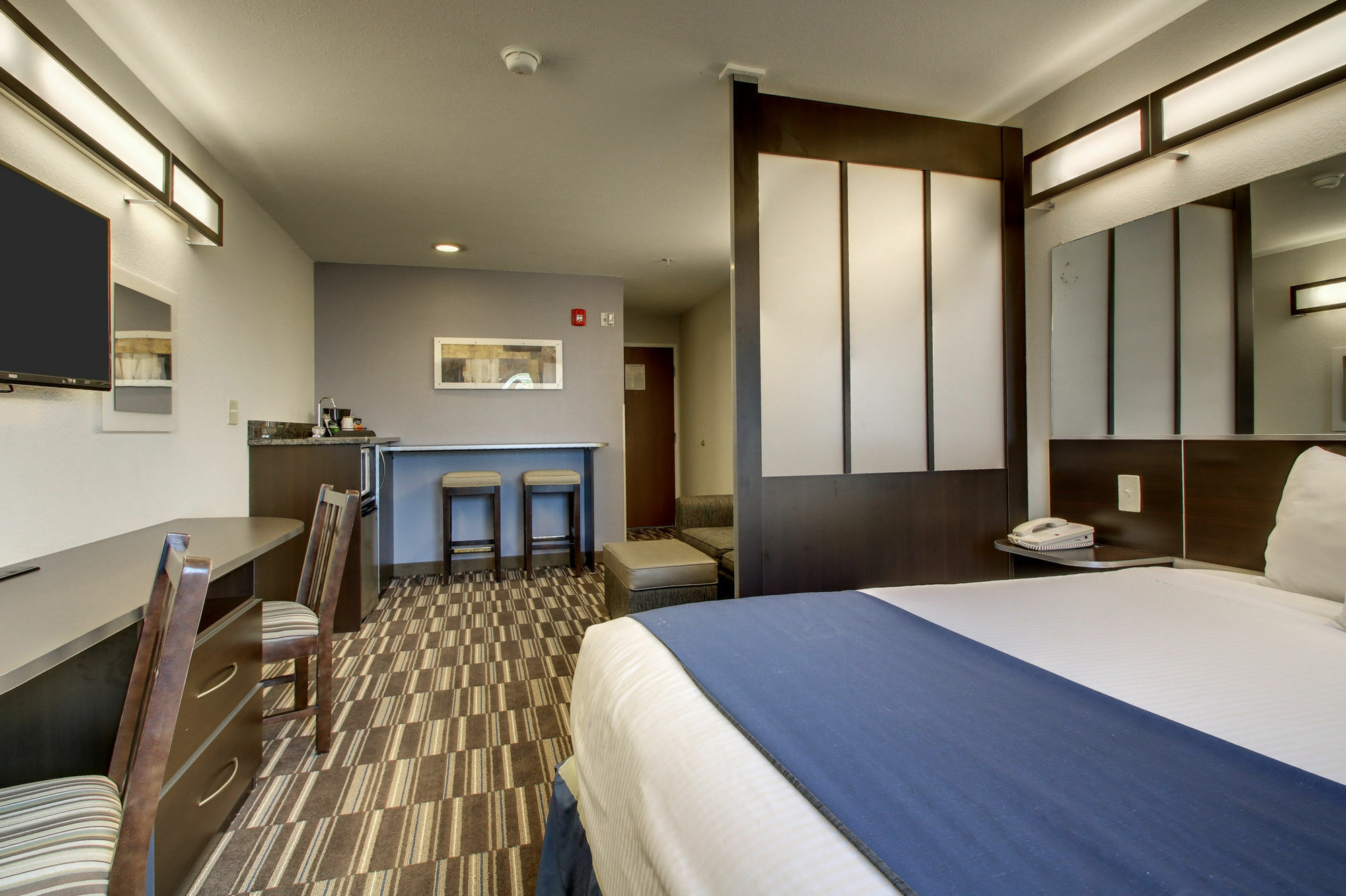 Microtel Inn & Suites By Wyndham Tuscaloosa Exterior photo